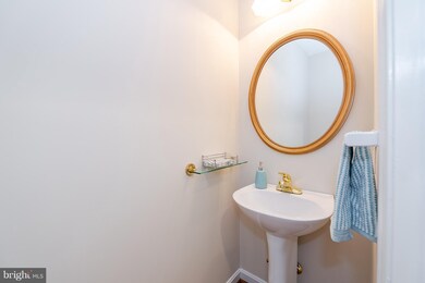 41 Stone Pine Ct, Pikesville, MD 21208 - photo 3