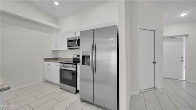 324 SE 16th Place unit 326, Cape Coral, FL 33990 - photo 4