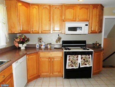 231 Canterbury Dr, Wallingford, PA 19086 - photo 4