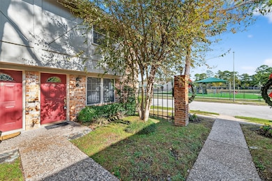 515 Tallowood Rd unit 9, Houston, TX 77024 - photo 3