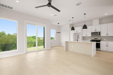 2720 Bristol Dr unit 2, Austin, TX 78723 - photo 6