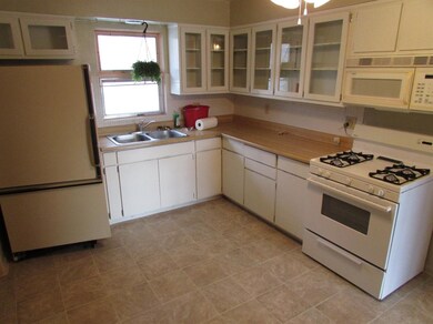 8623 Liable Rd, Highland, IN 46322 - photo 5