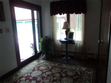 7 Thompson Rd, Hubbardston, MA 01452 - photo 3