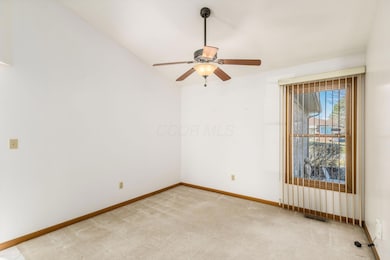 005_f4_E 1235 Langland Dr-030