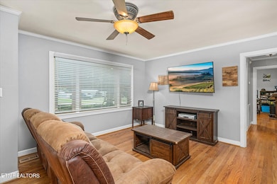 305 Lagoon Dr, McMinnville, TN 37110 - photo 2