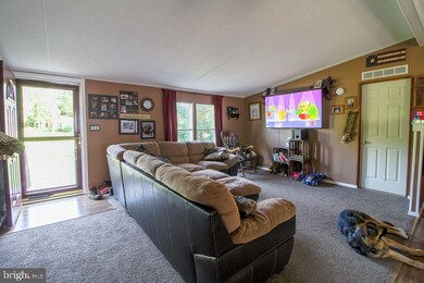 2776 Anna Ct, Greencastle, PA 17225 - photo 4