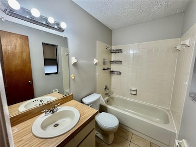 5487 Sawyer Rd unit B, Tampa, FL 33634 - photo 5