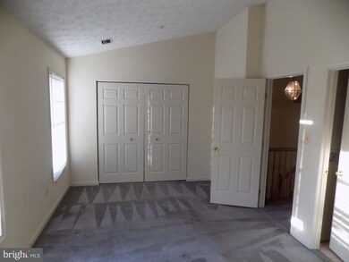 8610 Pine Meadows Dr, Odenton, MD 21113 - photo 5