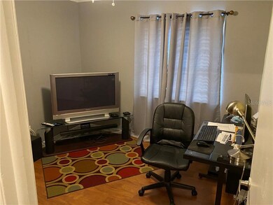 BEDROOM1/OFFICE