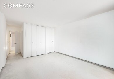 555 Main St unit 512, New York, NY 10044 - photo 6