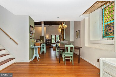 213 Knoxville Rd, Knoxville, MD 21758 - photo 5