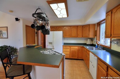 36 Bee Tree Ln, Accord, NY 12404 - photo 6