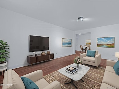 102-55 67th Rd unit 4W, Forest Hills, NY 11375 - photo 6