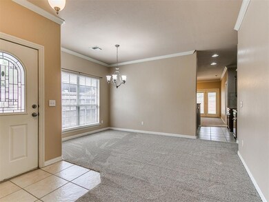 Entry/Dining