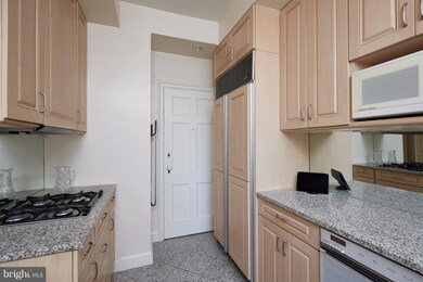 3020 Tilden St NW unit 302, Washington, DC 20008 - photo 6