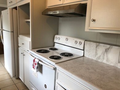 505 W St N, McComb, MS 39648 - photo 6