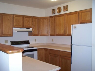 106 Park St unit 15, Bennington, VT 05201 - photo 6