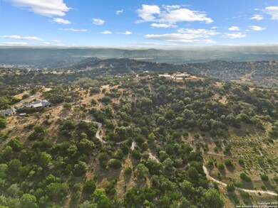 146 Painted Sky, Comfort, TX 78013 - photo 4