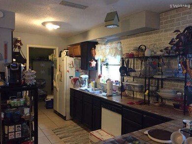Kitchen  2414 Stanford