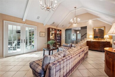 10413 Mohawk Ln, Leawood, KS 66206 - photo 6