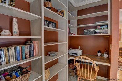 542 Victory Cir, Ballston Spa, NY 12020 - photo 5