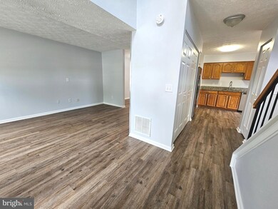 14003C Grumble Jones Ct, Centreville, VA 20121 - photo 4