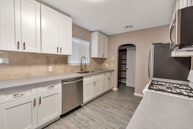 545 S Solomon, Mesa, AZ 85204 - photo 7