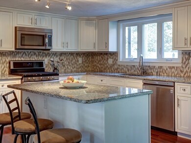 291 Picnic St, Boxborough, MA 01719 - photo 4