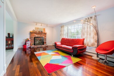 83 Woodburn Dr, Methuen, MA 01844 - photo 5