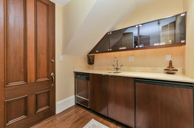174 W Brookline St unit 3, Boston, MA 02118 - photo 6