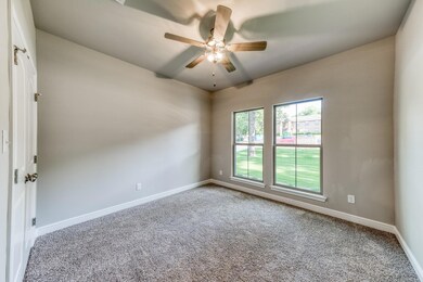 510 W Oak St unit 2, Weatherford, TX 76086 - photo 4