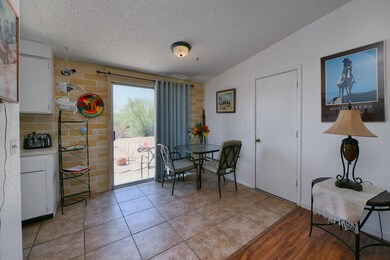 Kitchen Nook Area