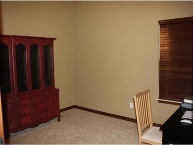 Studio/Study/Office. LARGE STUDY JUST OFF ENTRY WA