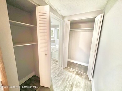 100 Parkway Blvd unit 19, Kingston, PA 18704 - photo 7