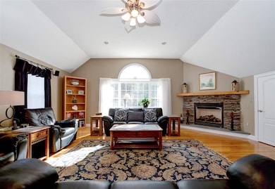 27 Silverbrook Rd, Salem, NH 03079 - photo 5