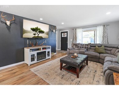 701 S 68th Place, Springfield, OR 97478 - photo 4