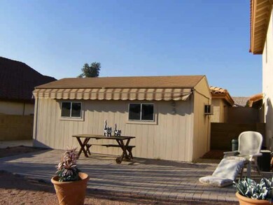 workshop retract awning