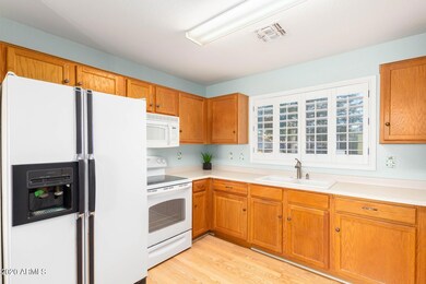 Light & Bright Kitchen