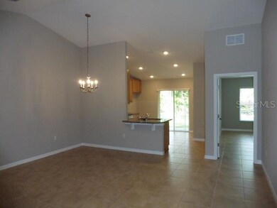 18 Regent Ln unit A, Palm Coast, FL 32164 - photo 2