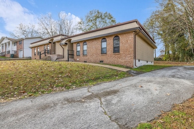 4739 Tessie Ln, Chattanooga, TN 37343 - photo 2