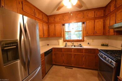 2358 Zoo Pkwy, Asheboro, NC 27205 - photo 7