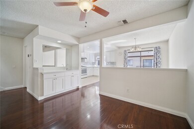 22525 Sherman Way unit 403, West Hills, CA 91307 - photo 5