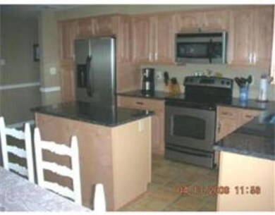 8 Mohawk Ave, Webster, MA 01570 - photo 3