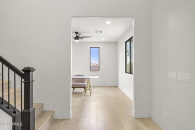 5-web-or-mls-1501-e-mission-ln