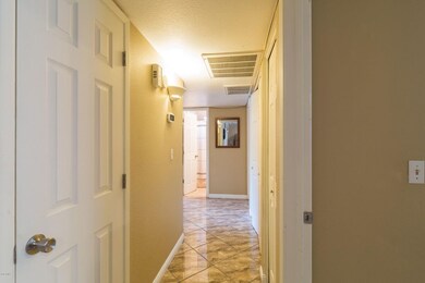 547 E Harmony Ave unit 4, Mesa, AZ 85204 - photo 7