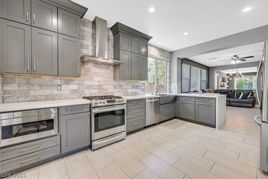 10400 Trailing Dalea Ave, Las Vegas, NV 89135 - photo 5