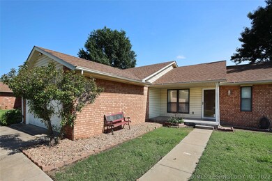 1714 Wildewood Dr, Ardmore, OK 73401 - photo 2