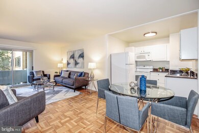 4600 Connecticut Ave NW unit 203, Washington, DC 20008 - photo 2