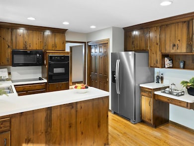 4308 Woods Way, Minnetonka, MN 55345 - photo 5