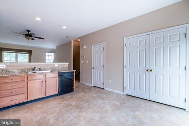 25386 Shipley Terrace, Chantilly, VA 20152 - photo 4